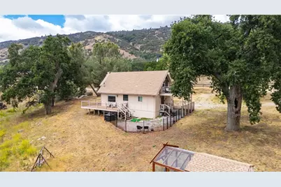27200 Bear Valley Road, Tehachapi, CA 93561 - Photo 5