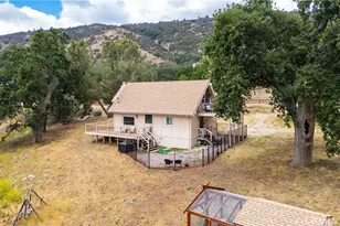 27200 Bear Valley Rd, Tehachapi, CA 93561 - Photo 5