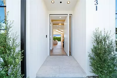 831 Teakwood Road, Los Angeles, CA 90049 - Photo 3