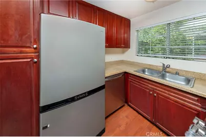 5510 Owensmouth Ave #204, Woodland Hills, CA 91367 - Photo 7