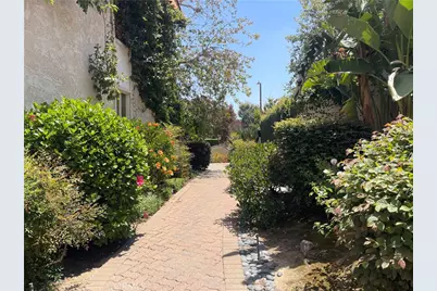6223 Nita, Woodland Hills, CA 91367 - Photo 27