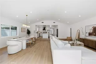 17420 Collins St, Encino, CA 91316 - Photo 5