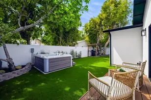17420 Collins St, Encino, CA 91316 - Photo 19