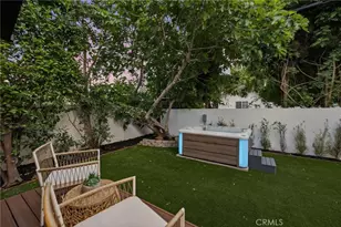 17420 Collins St, Encino, CA 91316 - Photo 21