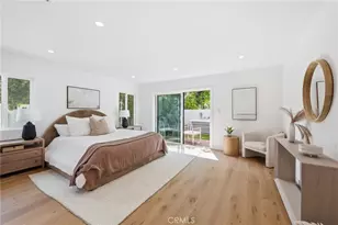 17420 Collins St, Encino, CA 91316 - Photo 9