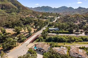 2305 Waring, Agoura Hills, CA 91301 - Photo 63