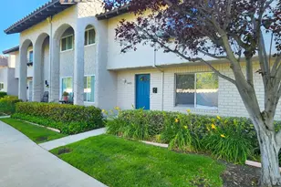 24223 La Glorita Cir, Newhall, CA 91321 - Photo 3