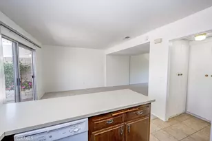 24223 La Glorita Cir, Newhall, CA 91321 - Photo 15