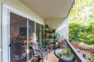 23515 Lyons, Valencia, CA 91355 - Photo 15