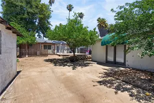 19456 Sherman, Reseda, CA 91335 - Photo 37