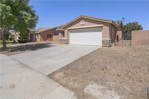 45704 Palm, Lancaster, CA 93535 - Photo 3