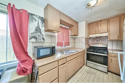 1011 W Avenue H12, Lancaster, CA 93534 - Photo 7