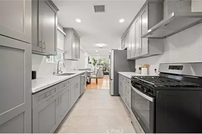 15445 Archwood Street, Van Nuys, CA 91406 - Photo 11