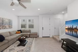 10775 Champions, Cypress, CA 90720 - Photo 9