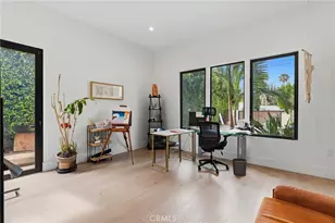 23042 Calvert St, Woodland Hills, CA 91367 - Photo 35