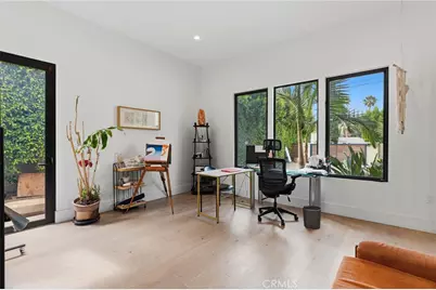 23042 Calvert Street, Woodland Hills, CA 91367 - Photo 35