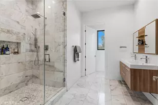 23042 Calvert St, Woodland Hills, CA 91367 - Photo 31