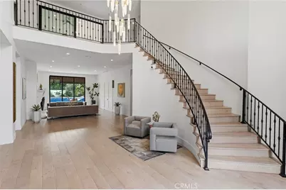 23042 Calvert Street, Woodland Hills, CA 91367 - Photo 25