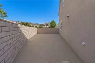 20726 Celadon Ct, Saugus, CA 91350 - Photo 47