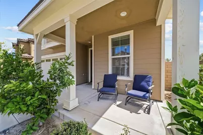 20726 Celadon Court, Saugus, CA 91350 - Photo 3