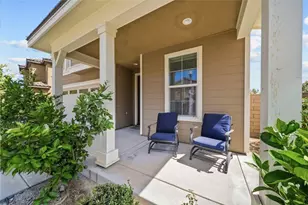 20726 Celadon Ct, Saugus, CA 91350 - Photo 3