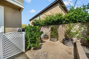 20726 Celadon Ct, Saugus, CA 91350 - Photo 45