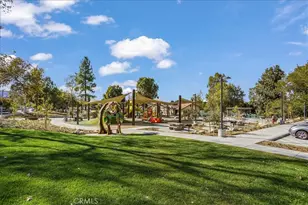 25313 Via Calinda, Valencia, CA 91355 - Photo 23