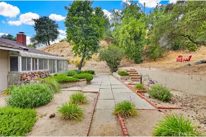 9522 Cedarvale Road, Tujunga, CA 91042 - Photo 11