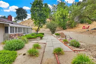 9522 Cedarvale Rd, Tujunga, CA 91042 - Photo 11