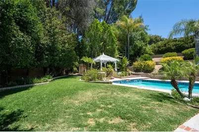 25006 Highspring Avenue, Newhall, CA 91321 - Photo 37