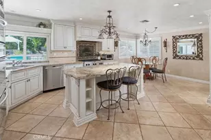25006 Highspring Ave, Newhall, CA 91321 - Photo 7