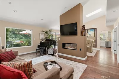 20154 Allentown, Woodland Hills, CA 91364 - Photo 5