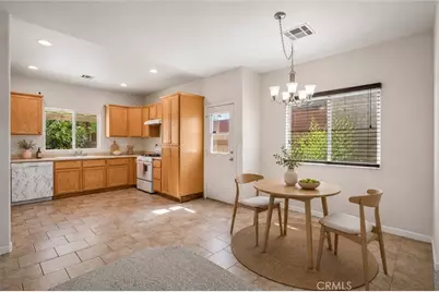1315 W Avenue I, Lancaster, CA 93534 - Photo 11