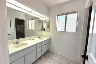 37635 Park Forest Ct, Palmdale, CA 93552 - Photo 11