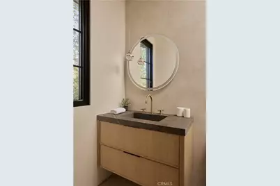 13024 Bloomfield Street, Studio City, CA 91604 - Photo 31