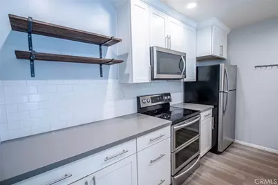 25715 Hogan Drive #B7, Valencia, CA 91355 - Photo 7