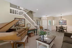 305 Saint Thomas, Oak Park, CA 91377 - Photo 3