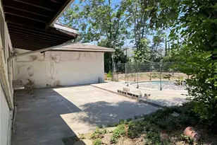 22235 Parthenia St, Canoga Park, CA 91304 - Photo 35
