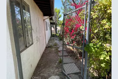 22235 Parthenia Street, Canoga Park, CA 91304 - Photo 45