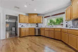 17216 Parthenia, Northridge, CA 91325 - Photo 13