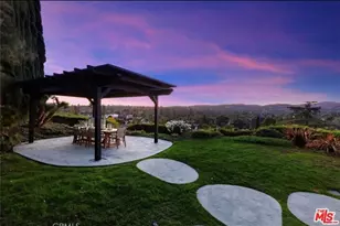 23534 Aetna, Woodland Hills, CA 91367 - Photo 1