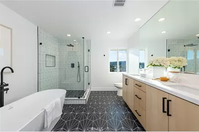 23534 Aetna, Woodland Hills, CA 91367 - Photo 25