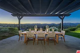 23534 Aetna, Woodland Hills, CA 91367 - Photo 37