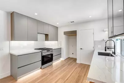 6722 6724 Katherine Avenue, Van Nuys, CA 91405 - Photo 9