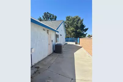 1809 W Avenue K9, Lancaster, CA 93534 - Photo 3