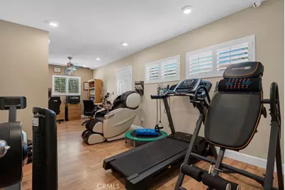 11009 Gloria, Granada Hills, CA 91344 - Photo 39