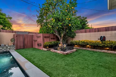 11009 Gloria, Granada Hills, CA 91344 - Photo 19