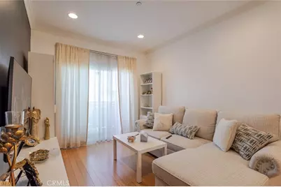 626 E Orange Grove Avenue #204, Burbank, CA 91501 - Photo 9