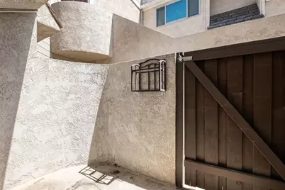 4230 Whitsett Avenue #4, Studio City, CA 91604 - Photo 21