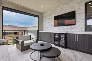 61 Iluna, Irvine, CA 92618 - Photo 25